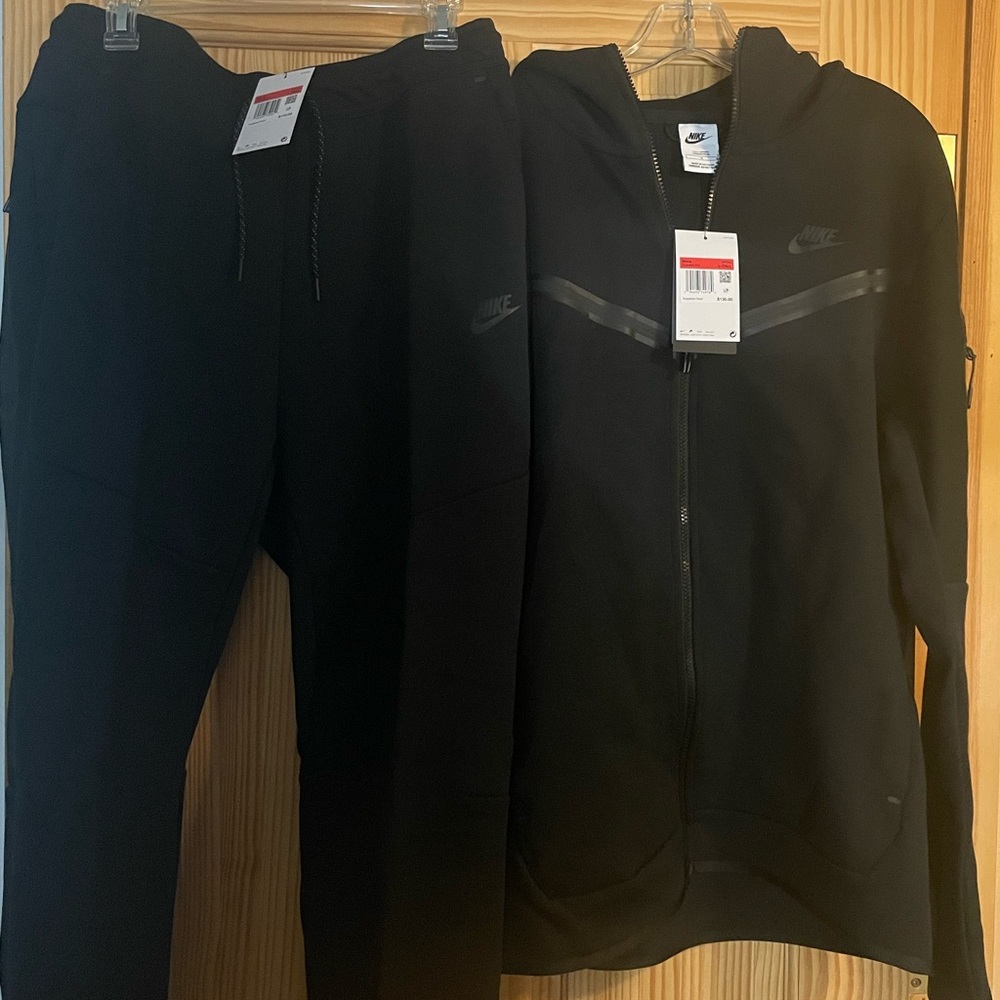 Nike Dri-Fit SweatSuit Black Hoodie & Pants Size Large-Tall NWT Unbeatable Price